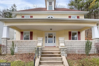 204 S Logan Blvd, Burnham, PA 17009