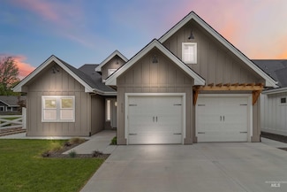 111 W Wrangler St, Meridian, ID 83646