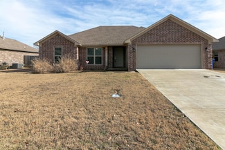 17 Weatherwood Dr, Greenbrier, AR 72058