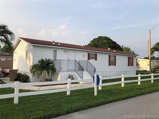 542 SW 130th Terrace, Davie, FL 33325