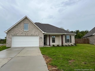 1733 Bowen Rd, Lake Charles, LA 70611