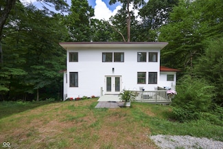 8167 Center Lake Rd, Nineveh, IN 46164