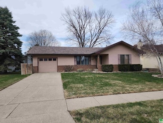 605 Stagecoach Rd, South Sioux City, NE 68776