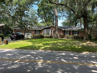 1020 Yeamans Hall Rd, Hanahan, SC 29410