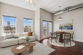 1011 Studemont St Unit 304, Houston, TX 77007