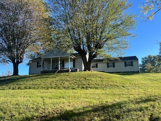 108 Reed St, Oak Hill, OH 45656