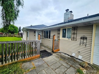 10915 Davisson Rd SW, Lakewood, WA 98499
