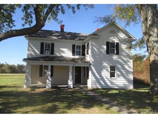 1307 Threeway Rd, Warsaw, VA 22572