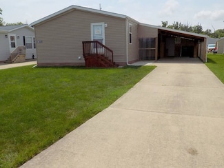 13455 Pear St, Carleton, MI 48117