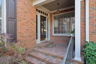 366 Greenway Place, Memphis, TN 38117