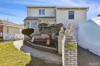 2847 Wickersham Ave, Linden, NJ 07036