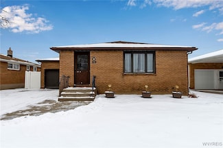 69 Jane Ln, Depew, NY 14043