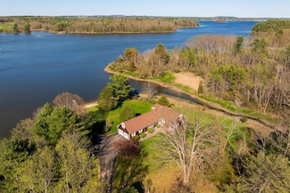 26 Mathes Cove Rd, Durham, NH 03824