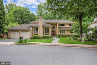 7816 Laurel Leaf Dr, Potomac, MD 20854