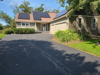 11786 Erskin Cir NE, Blaine, MN 55449