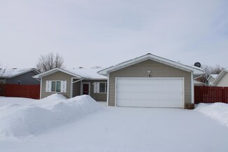 1412 Thomas Dr, Sheridan, WY 82801