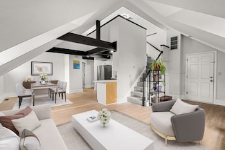256 Lafayette St Unit 3, Salem, MA 01970