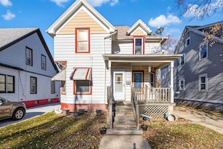 2010 16th St, Racine, WI 53403