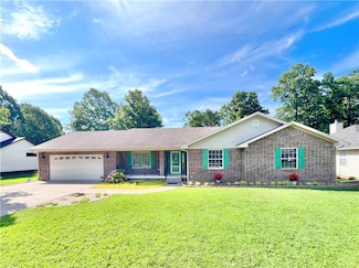6 Hillcrest Dr, Eureka Springs, AR 72631