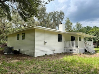 10015 SE 225th Dr, Hawthorne, FL 32640