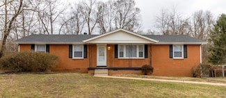 250 Pine Mountain Rd, Clarksville, TN 37042