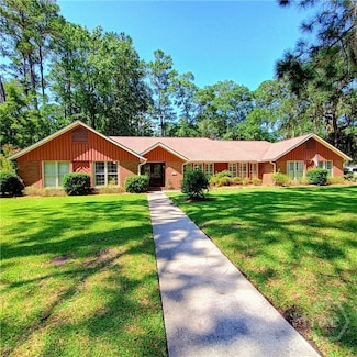 35 Clarendon Rd, Savannah, GA 31410