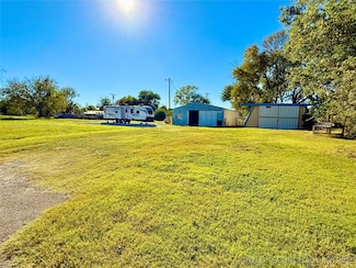 704 2nd Ave, Warner, OK 74469