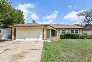 2822 Harvard St N, Irving, TX 75062
