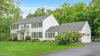 11 Carteret Trail, Basking Ridge, NJ 07920