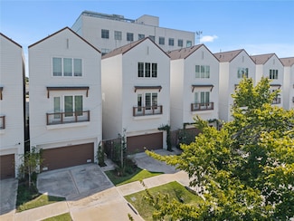 2532 Ohsfeldt St, Houston, TX 77008