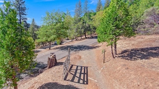3515 Meyers Rd, Camino, CA 95709