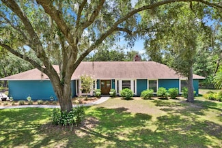 2515 Pemberton Creek Dr, Seffner, FL 33584