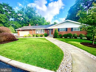 1928 Howard Ave, Pottsville, PA 17901