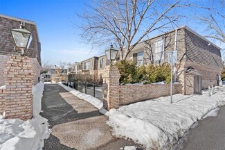 5101 W 75th St, Prairie Village, KS 66208
