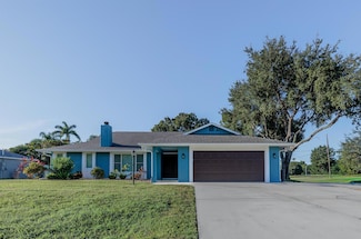 842 SE Streamlet Ave, Port Saint Lucie, FL 34983