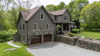 200 Miner Rd, Saunderstown, RI 02874