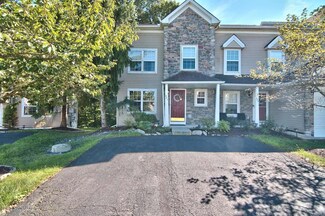 48 Lower Ridge View Cir Unit A, East Stroudsburg, PA 18302