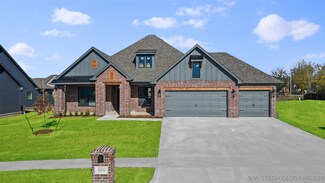 814 E Fulton St, Broken Arrow, OK 74012
