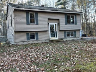 95 Buck St, Gorham, ME 04038