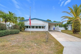 1681 Nassau Cir, Tavares, FL 32778