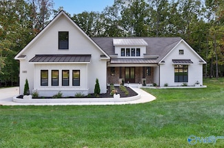 39 Trail Loop Rd, Huntsville, AL 35803