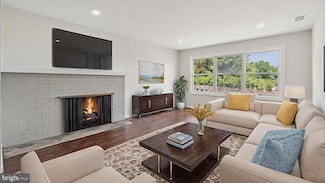 152 Burnt Church Rd, Winchester, VA 22603