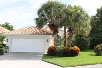 3489 Donoso Ct, Naples, FL 34109
