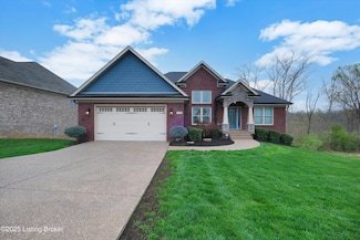 178 Bluffs Edge Dr, Mount Washington, KY 40047