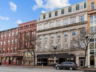 280 Essex St Unit 402, Lawrence, MA 01840