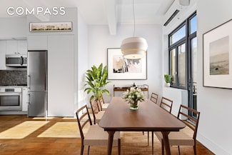 242 S 1st St Unit 4E, Brooklyn, NY 11211