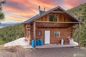 1014 Nootka Rose Ln, Cashmere, WA 98815