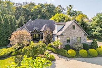 217 Canterwood Dr, Venetia, PA 15367