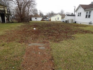 810 E Market St, Crawfordsville, IN 47933