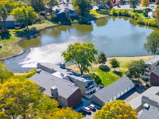 1470 Stonebridge Trail Unit 2-4, Wheaton, IL 60189